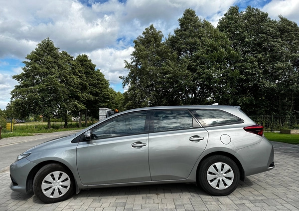 Toyota Auris cena 56000 przebieg: 117000, rok produkcji 2018 z Toruń małe 92